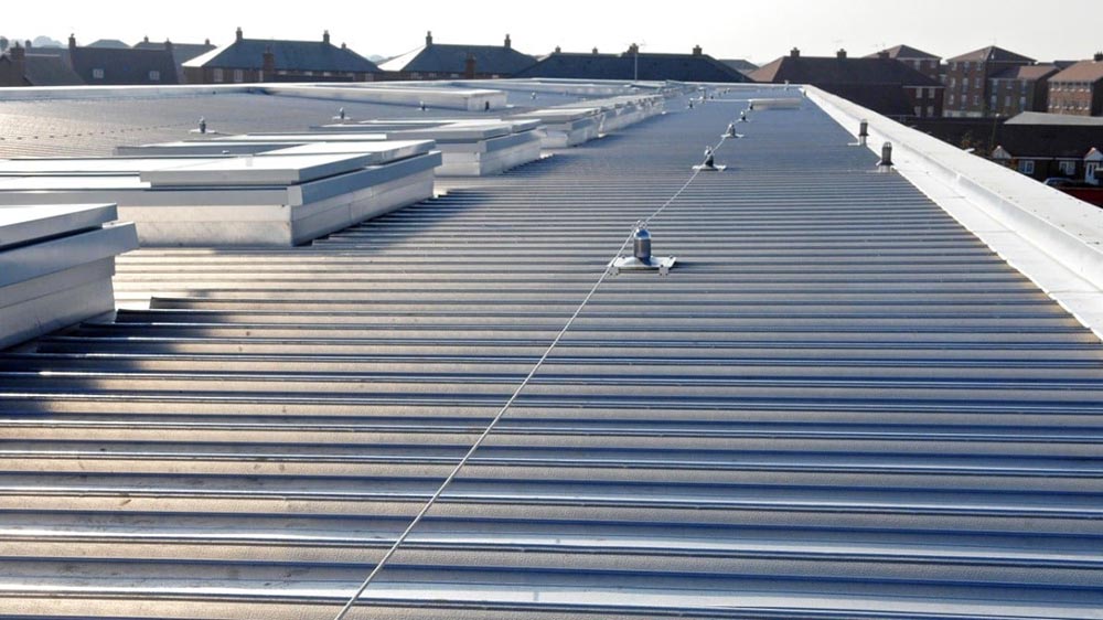 Polyurethane Roof Coatings - Durability and Savings